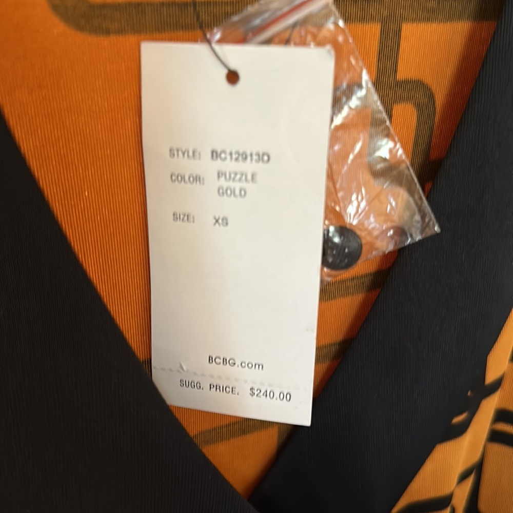 BCBG Maxazria wrap dress - Picture 6 of 6